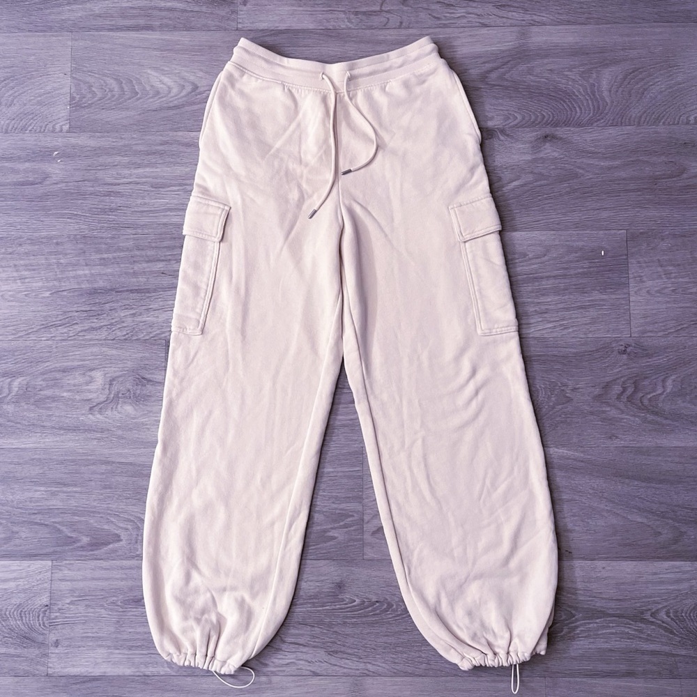 UNIQLO Sweat Cargo Pants Small Cream Unisex Comfortable Casual Loose Loungewear